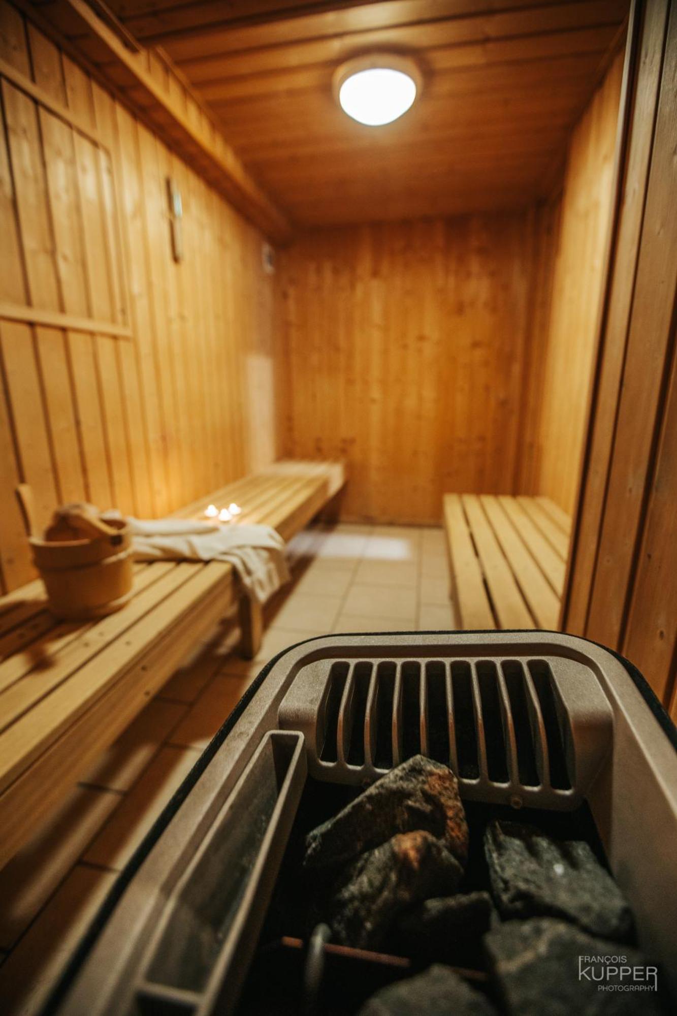 Le Noir Flohay 30 Pers - Malmedy, Vue, Wellness Villa Buitenkant foto